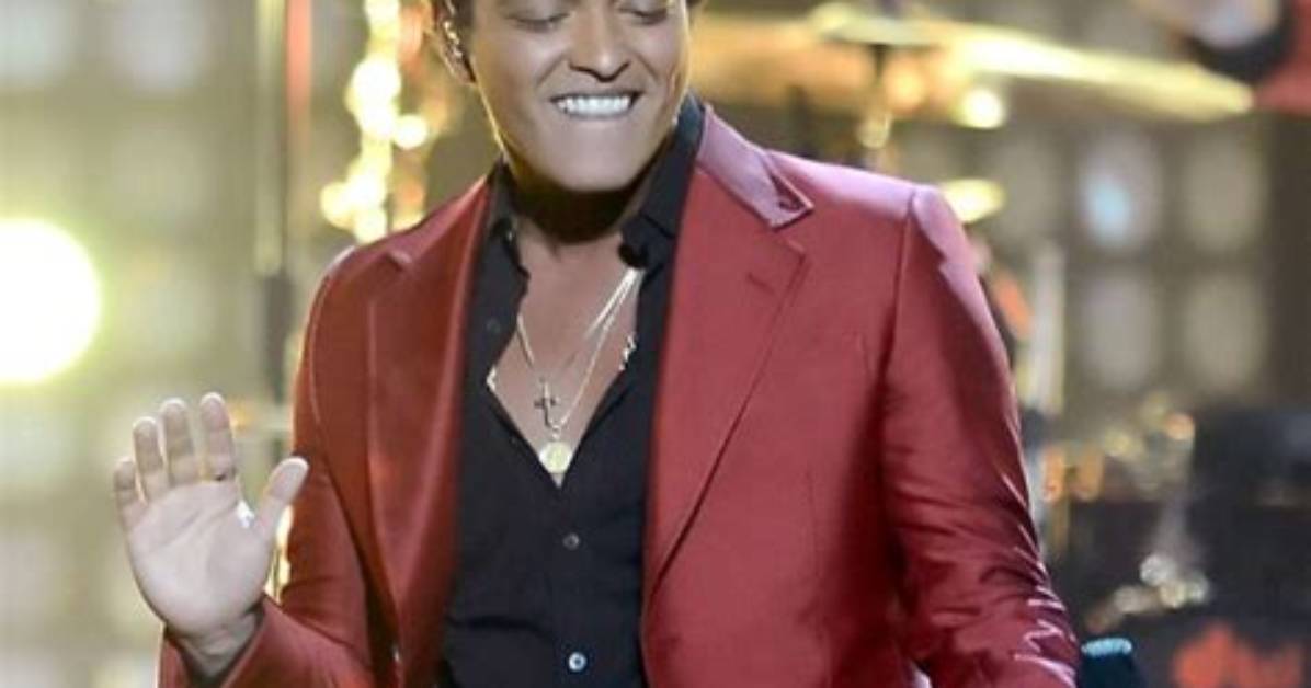 Bruno Mars - Bio, Net Worth, Height