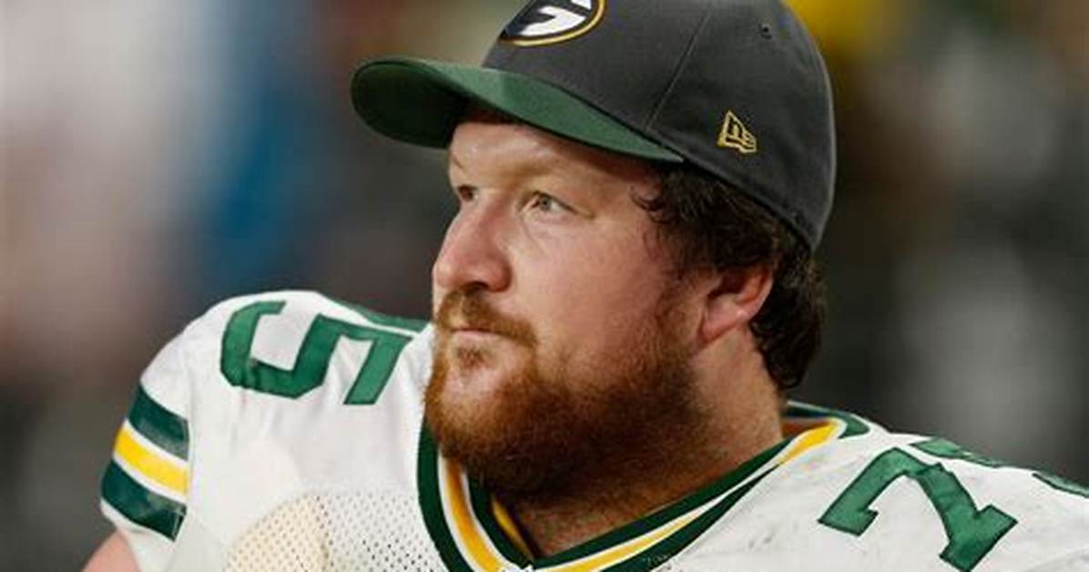 Bryan Bulaga Net Worth