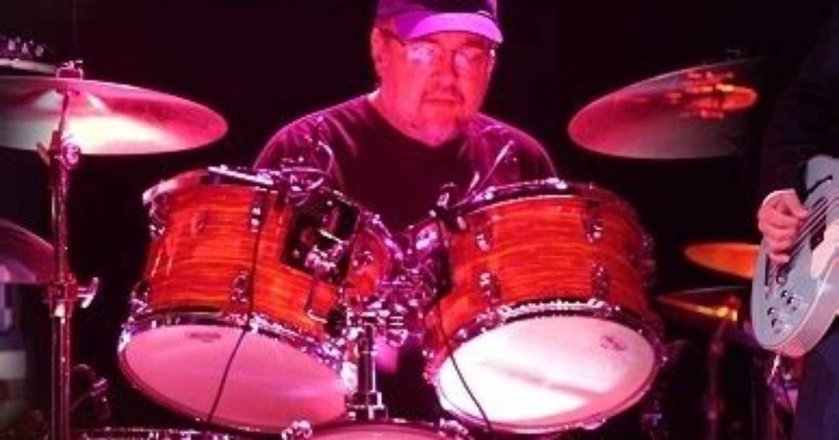 Bun E. Carlos Net Worth