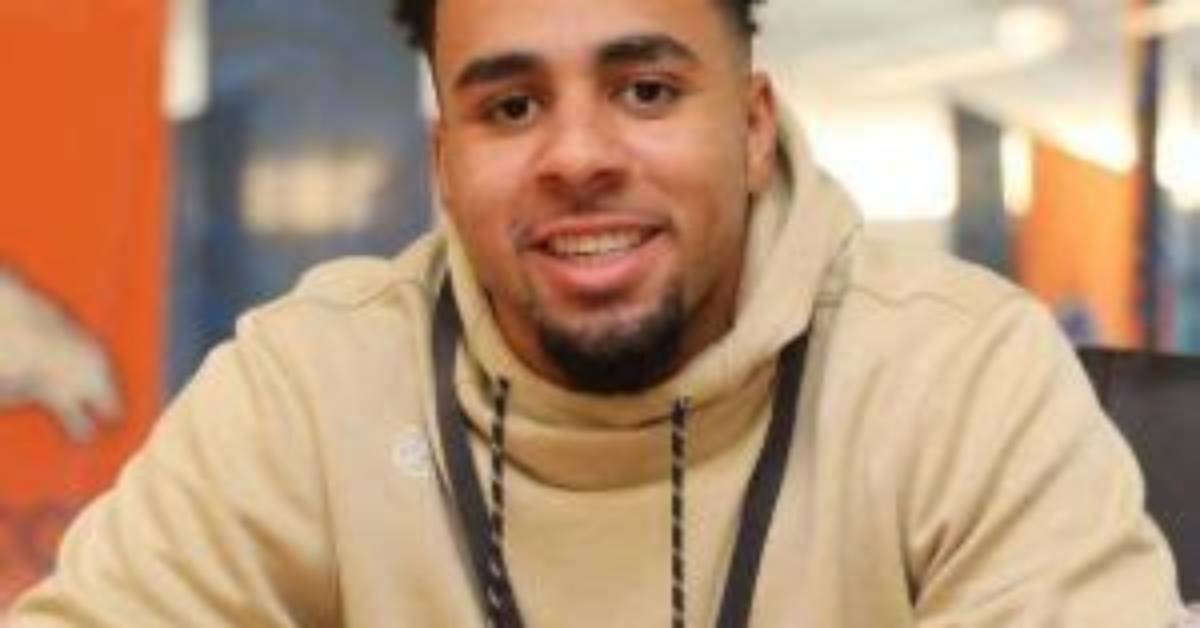 Caden Sterns Dating Status, Parents & Family Life