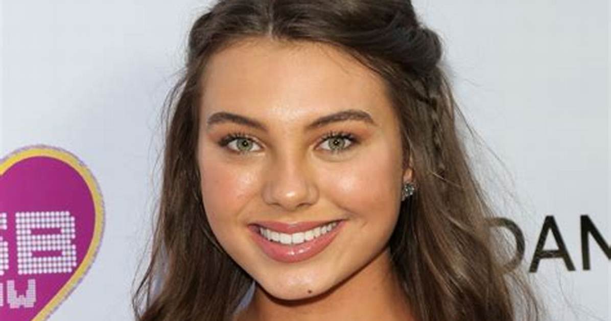Caitlin Carmichael Net Worth