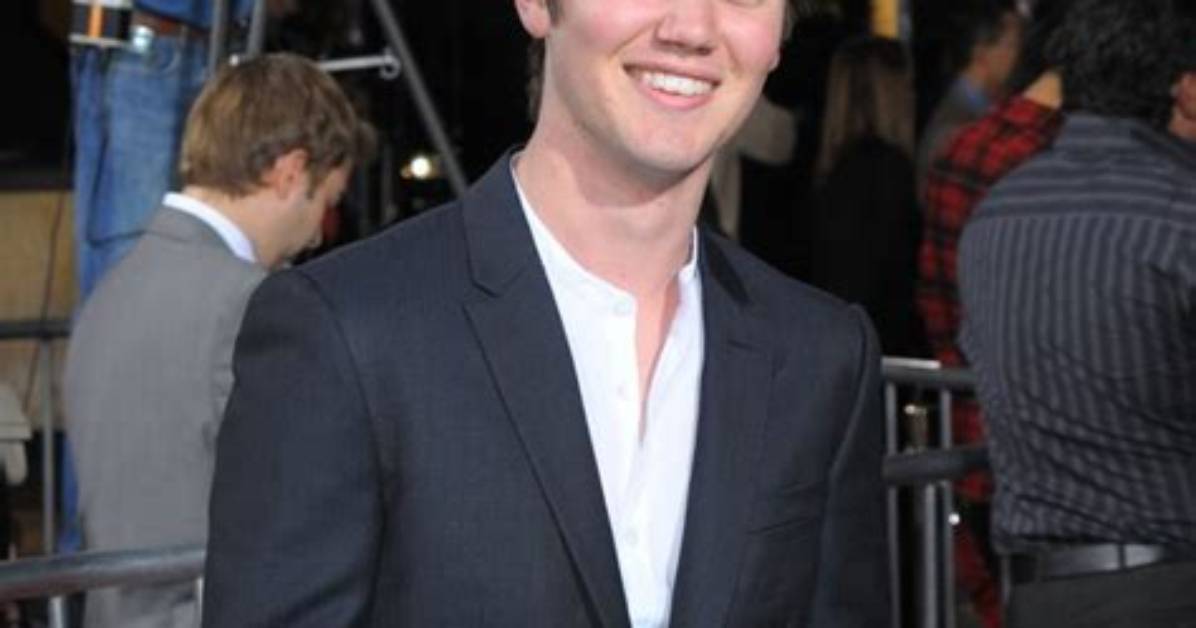 Cameron Bright Net Worth