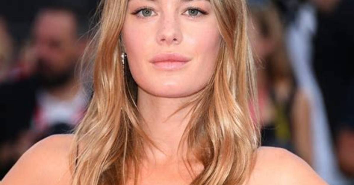 Camille Rowe Net Worth