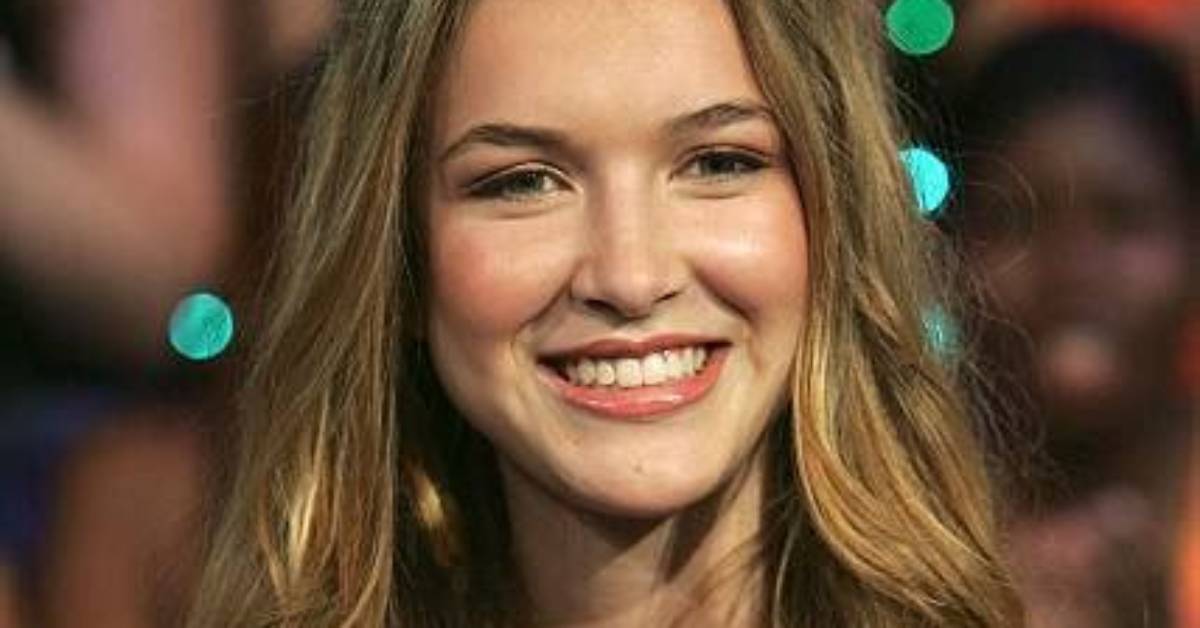 Can Nathalia Ramos Sing?
