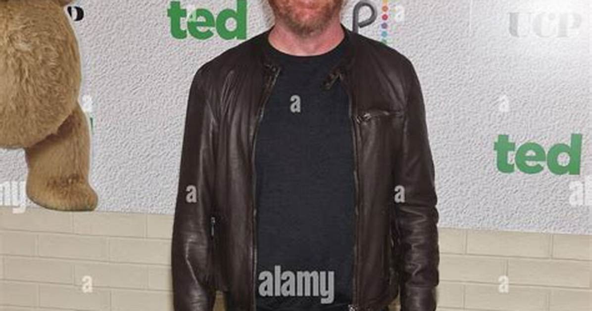 Can Scott Grimes Really Sing?