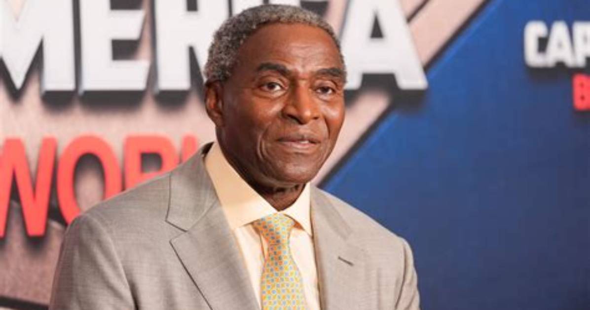 Carl Lumbly