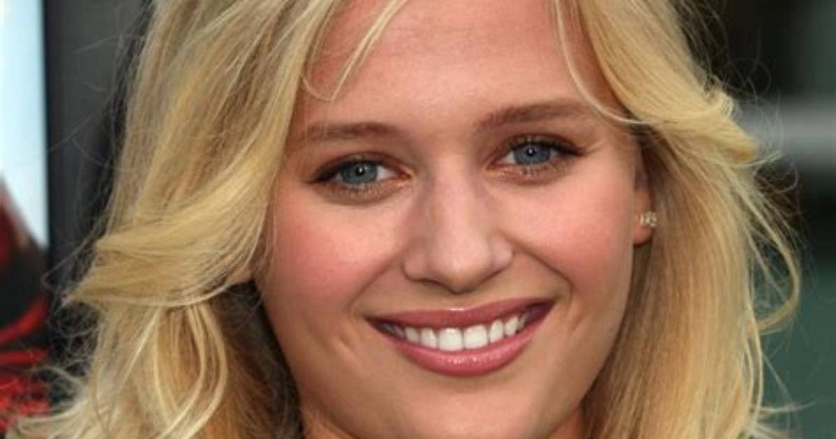 Carly Schroeder