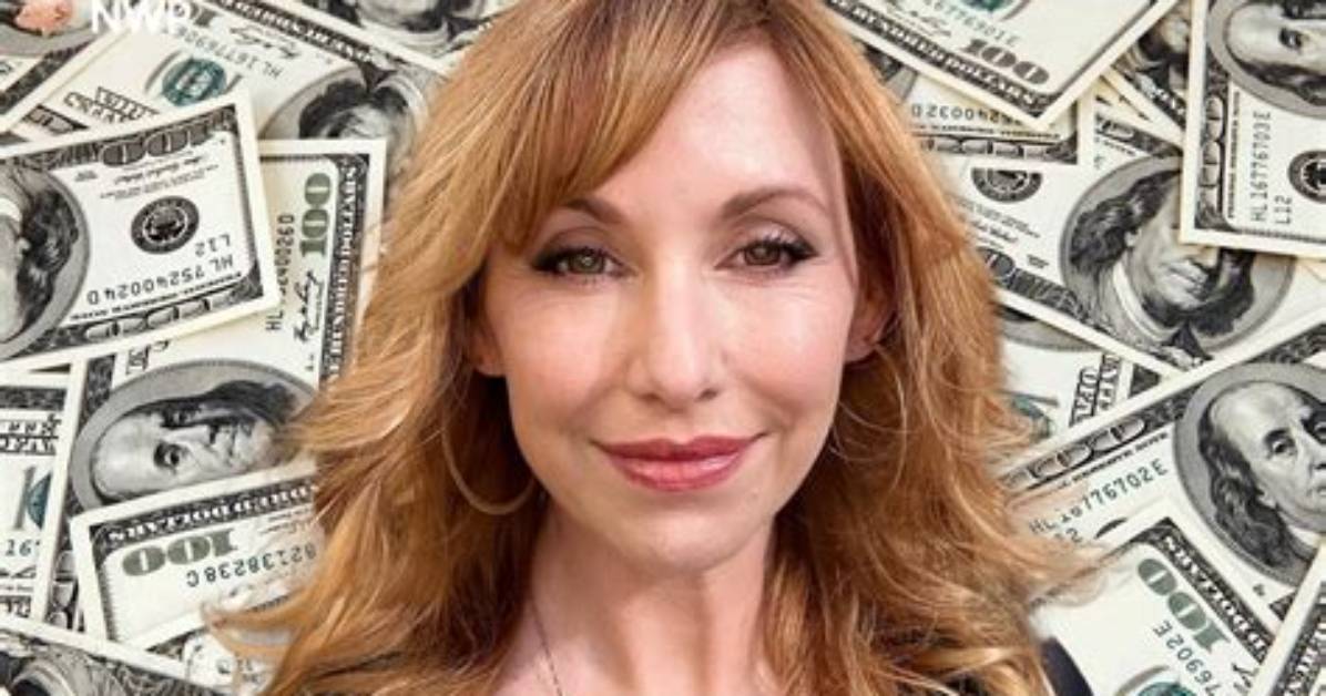Caroline Byron Net Worth