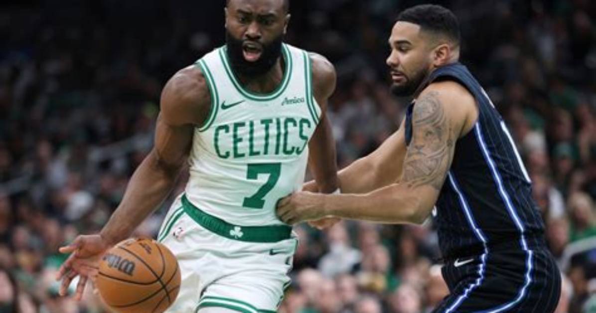 Celtics' Jaylen Brown Added to Injury Report Vs. Sixers