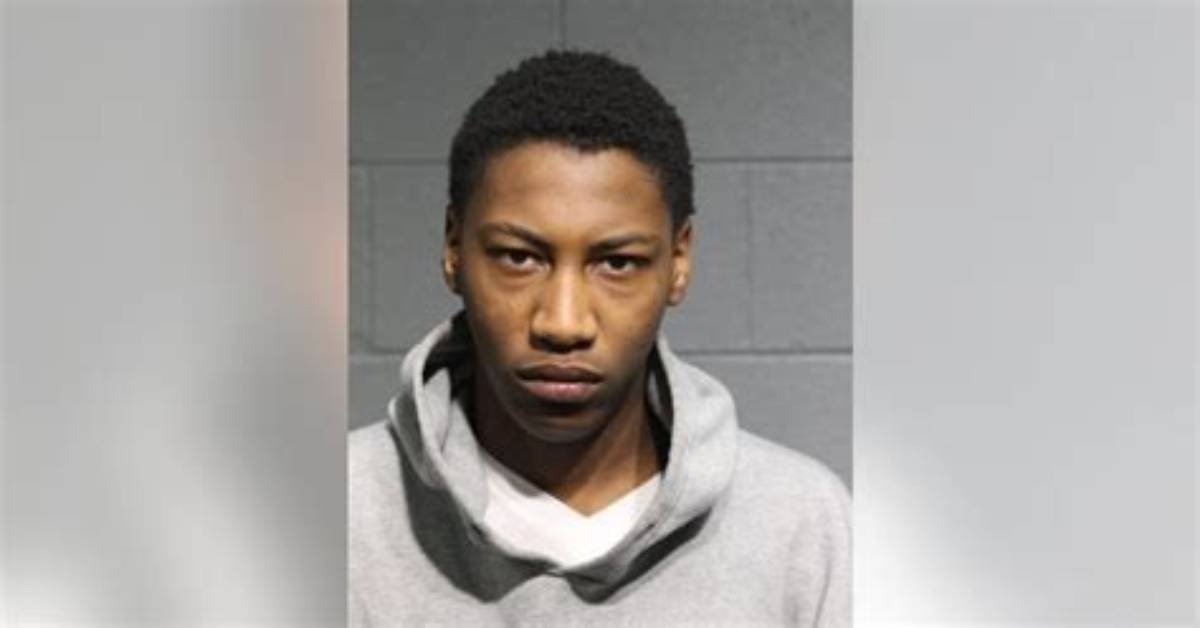 Charges Filed After Man Is Attacked, Robbed in Loop Business: Police