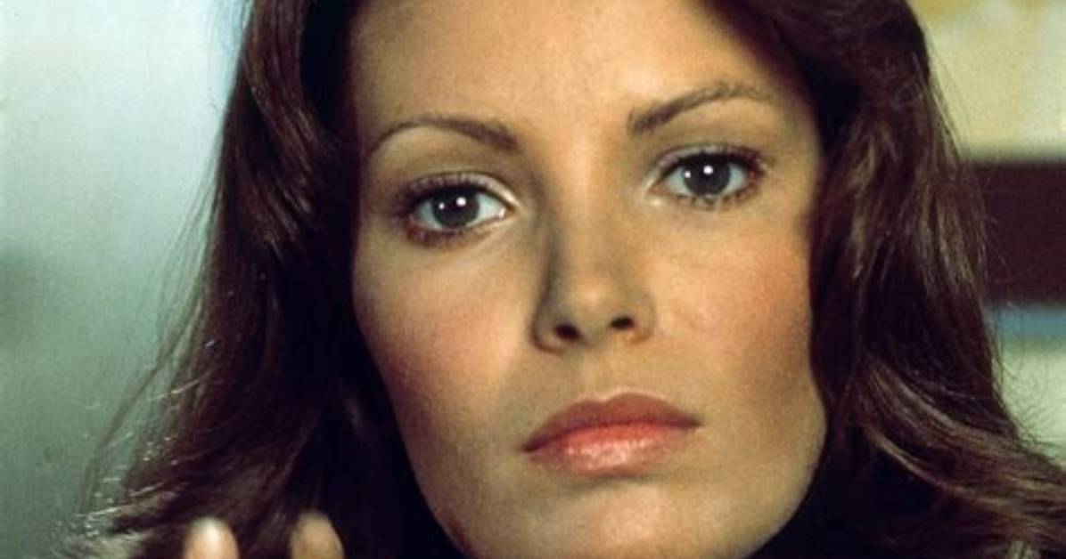 'Charlie's Angels' Jaclyn Smith Poses with Identical Granddaughter