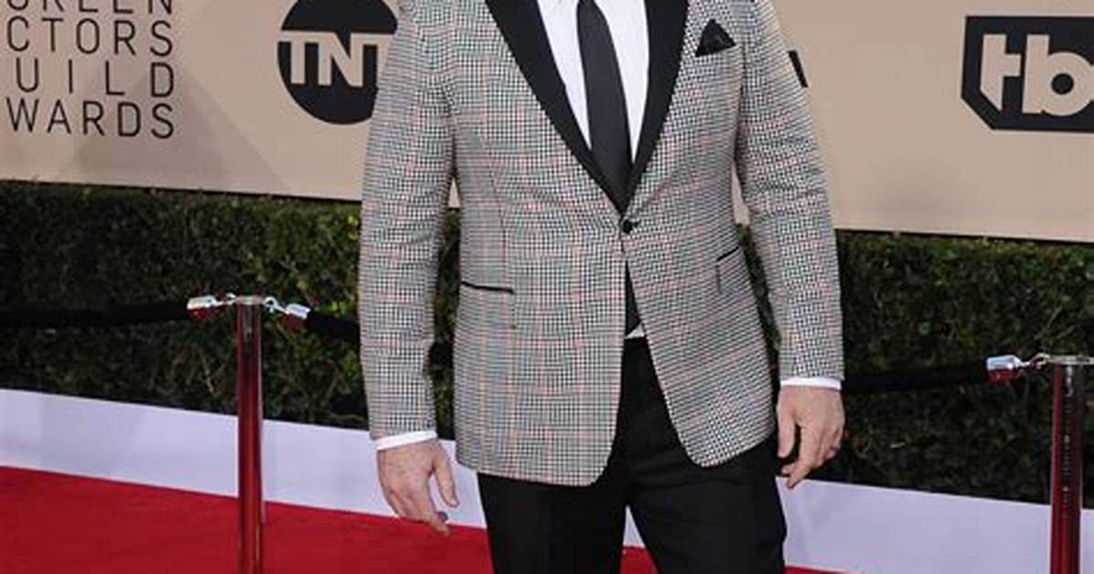 Chris Sullivan Net Worth