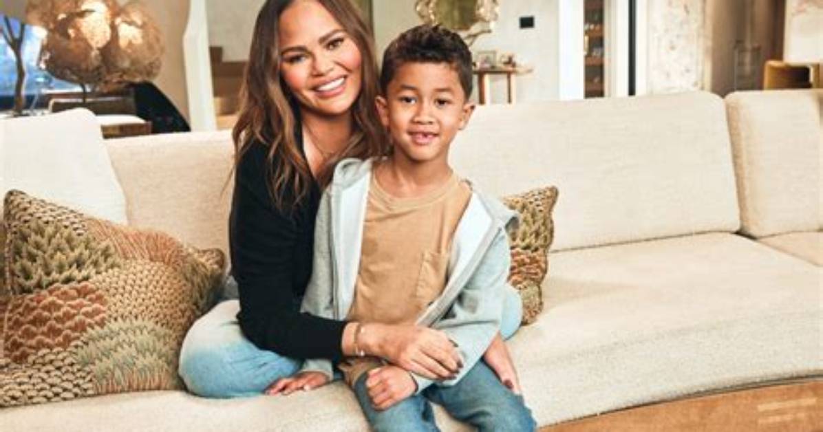 Chrissy Teigen Fortune