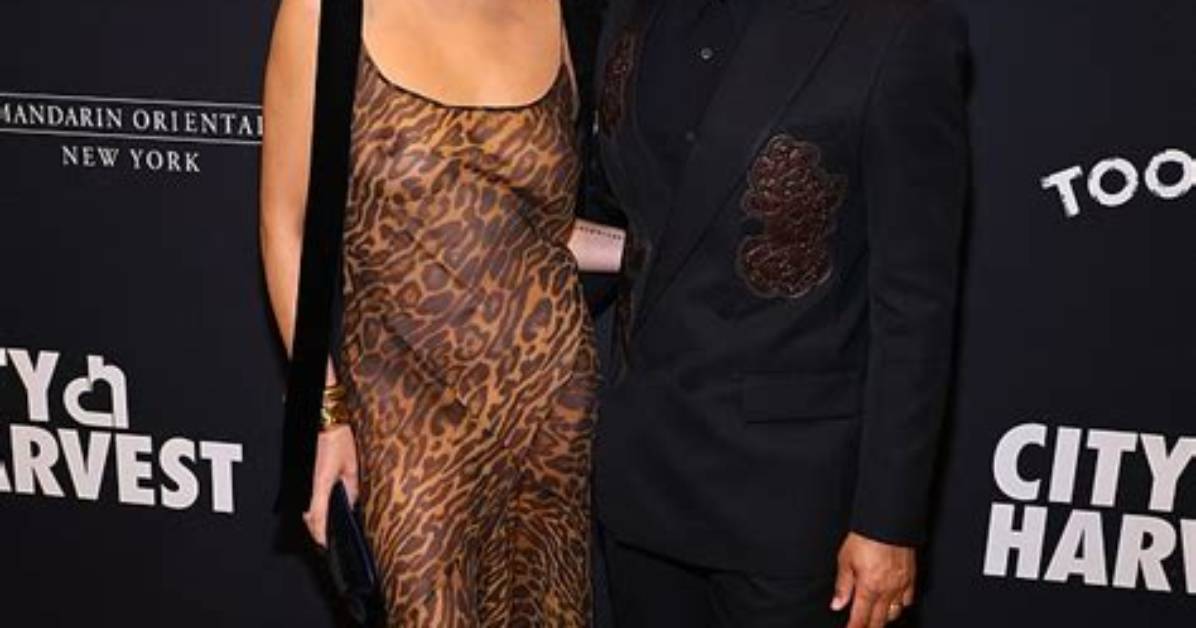 Chrissy Teigen's Very Maximalist-Era Outfit Convinced Me That More Is More