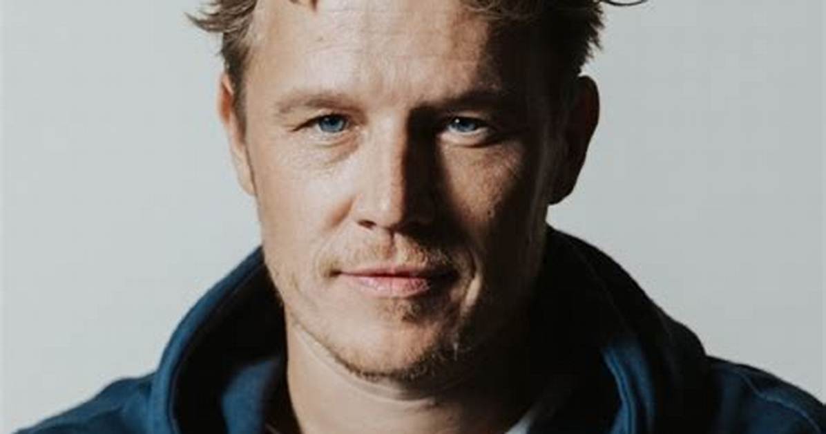 Christopher Egan Net Worth