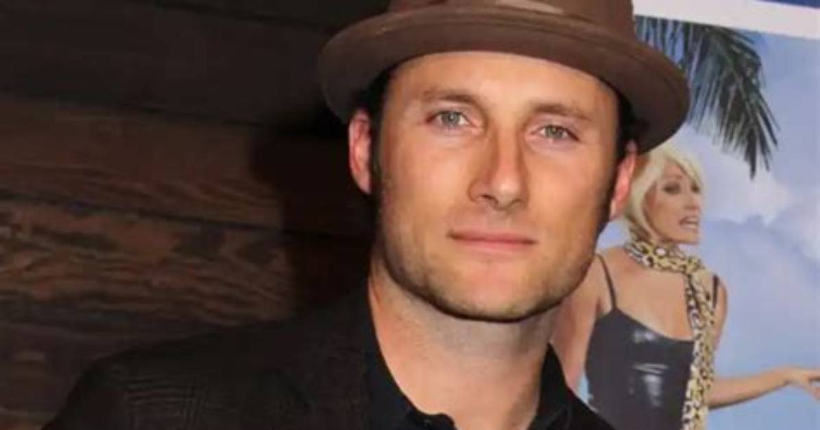 Christopher Stills Net Worth