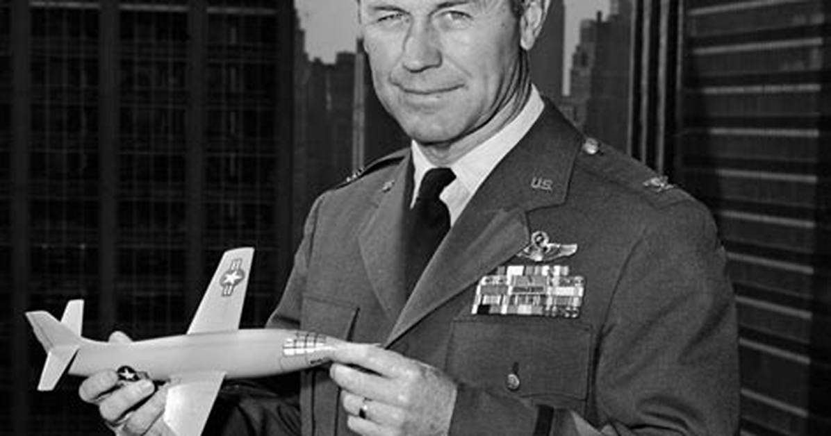 Chuck Yeager Net Worth | Age, Height, Weight, Dating and More
