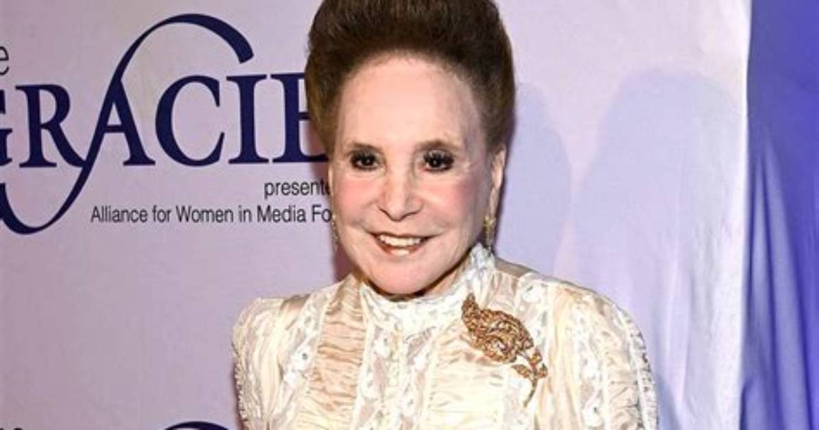 Cindy Adams