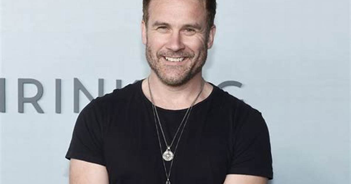 Clive Standen Net Worth