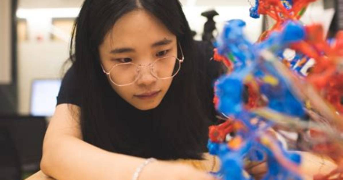 Computer Science Researcher Creates Flexible Robots