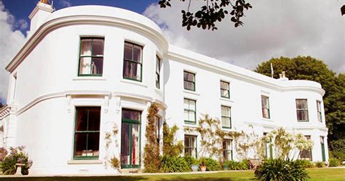 Cornish Holiday Home That Starred in Bill Nighy Blockbuster About Time Now Available to Rent - for £4,000 a Week