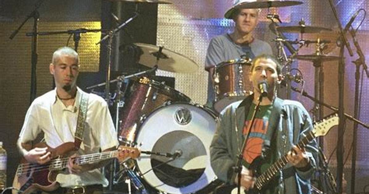 Could the Bangles Play Their Instruments?