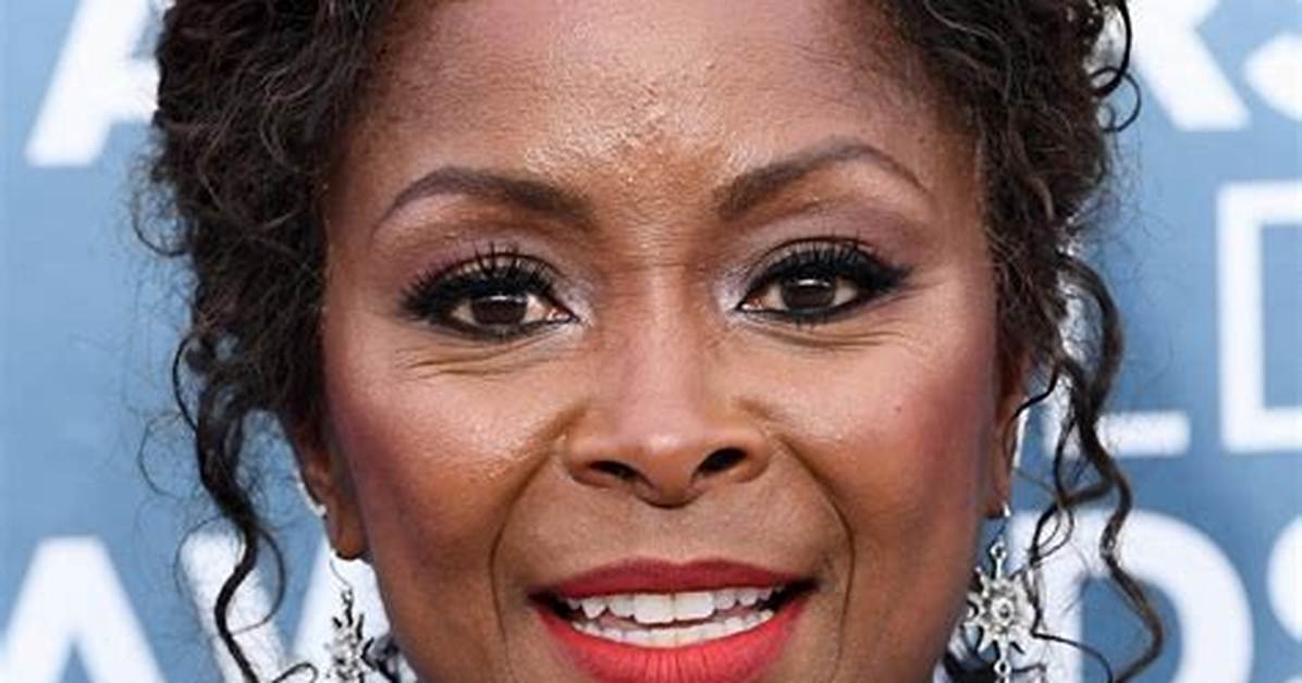 Crystal R. Fox