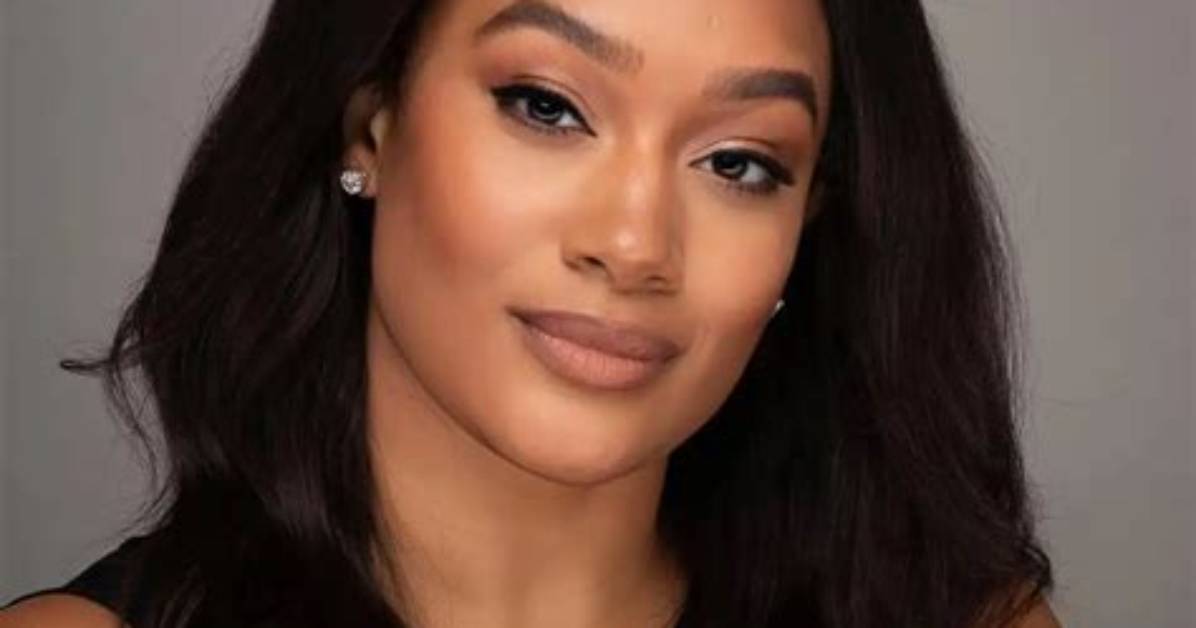 Crystal Renee Hayslett's Bio: Net Worth, Dating, Family, Surgery, Career