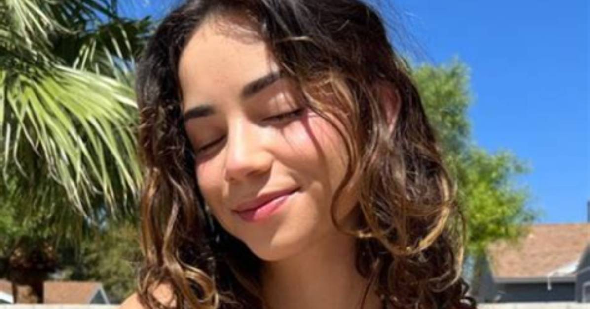 Daisybloomss Net Worth