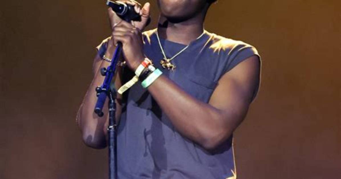 Daniel Caesar's Net Worth (Updated 2024)