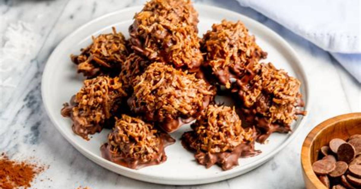 Dark Chocolate Coconut Macaroons