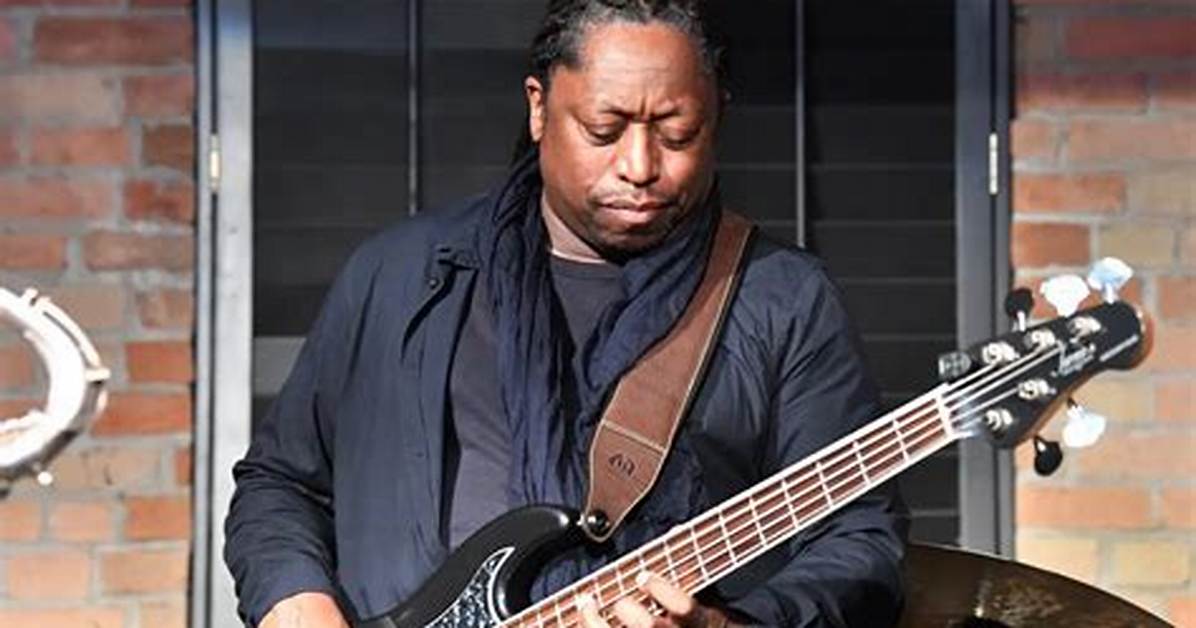 Darryl Jones Net Worth