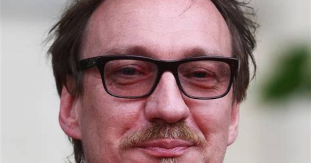 David Thewlis Biography