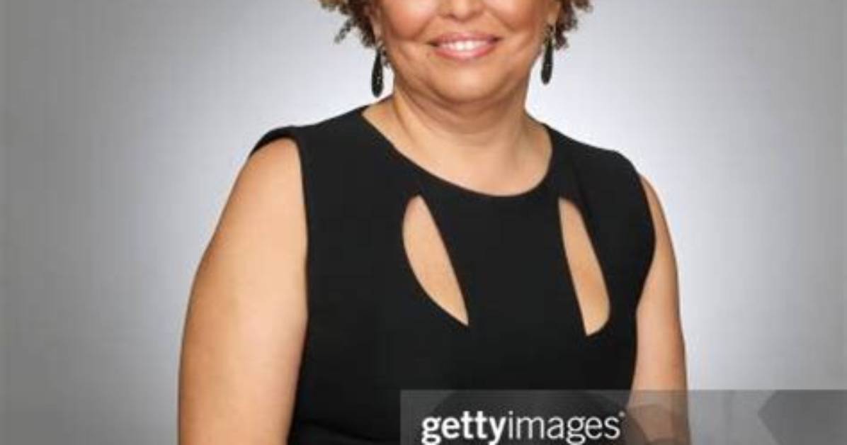 Debra Lee