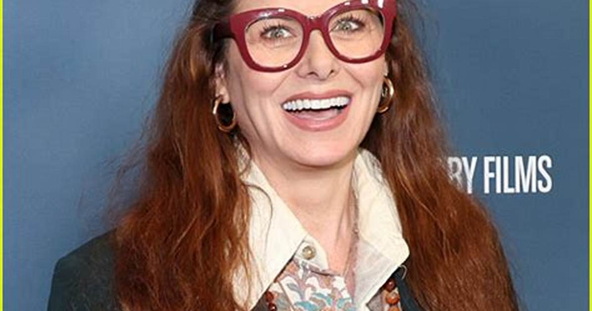 Debra Messing Net Worth