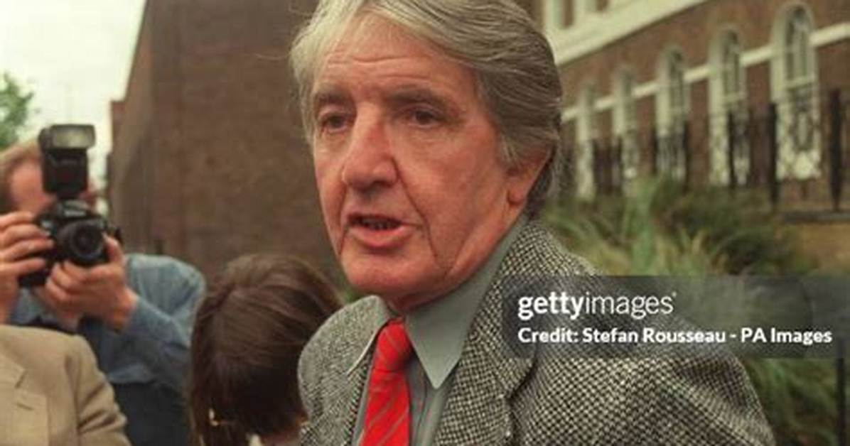 Dennis Skinner