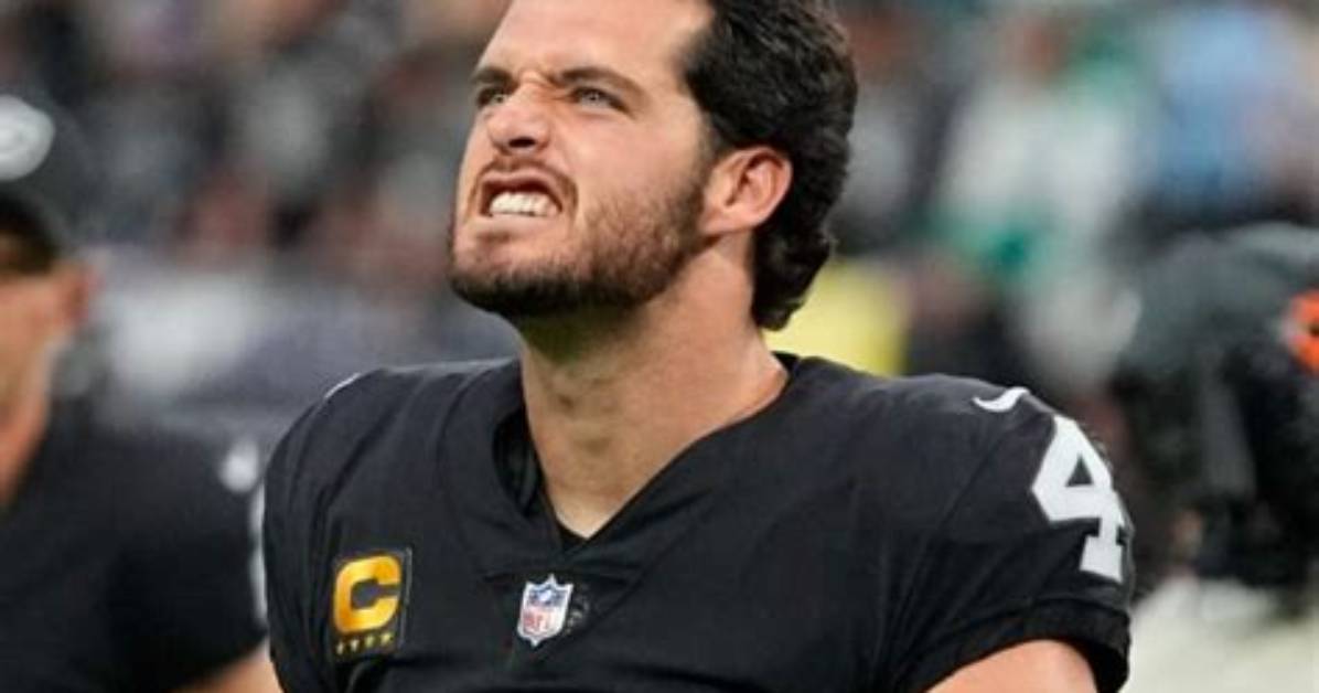 Derek Carr - Bio, Net Worth, Height