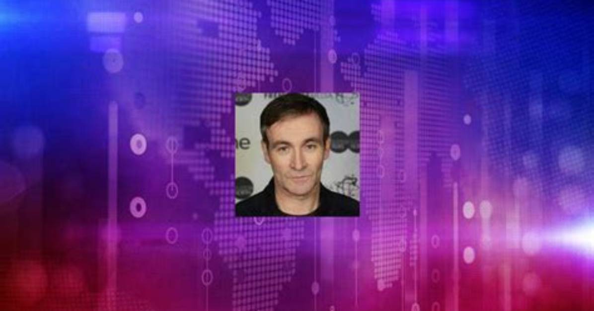 Derek Riddell Net Worth