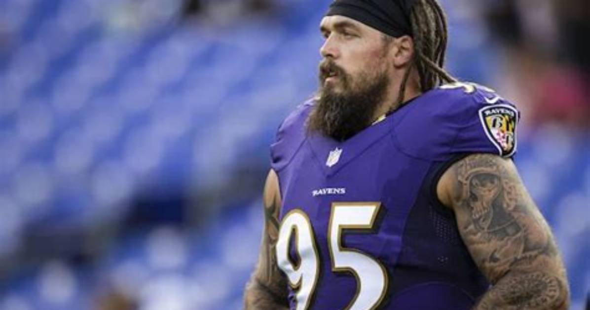 Derek Wolfe Net Worth