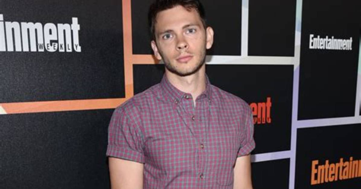 Devon Graye – Celebsgraphy