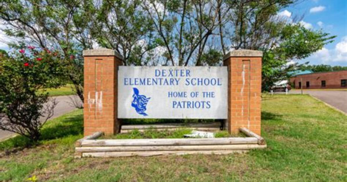 Dexter Elementary School - Dexter