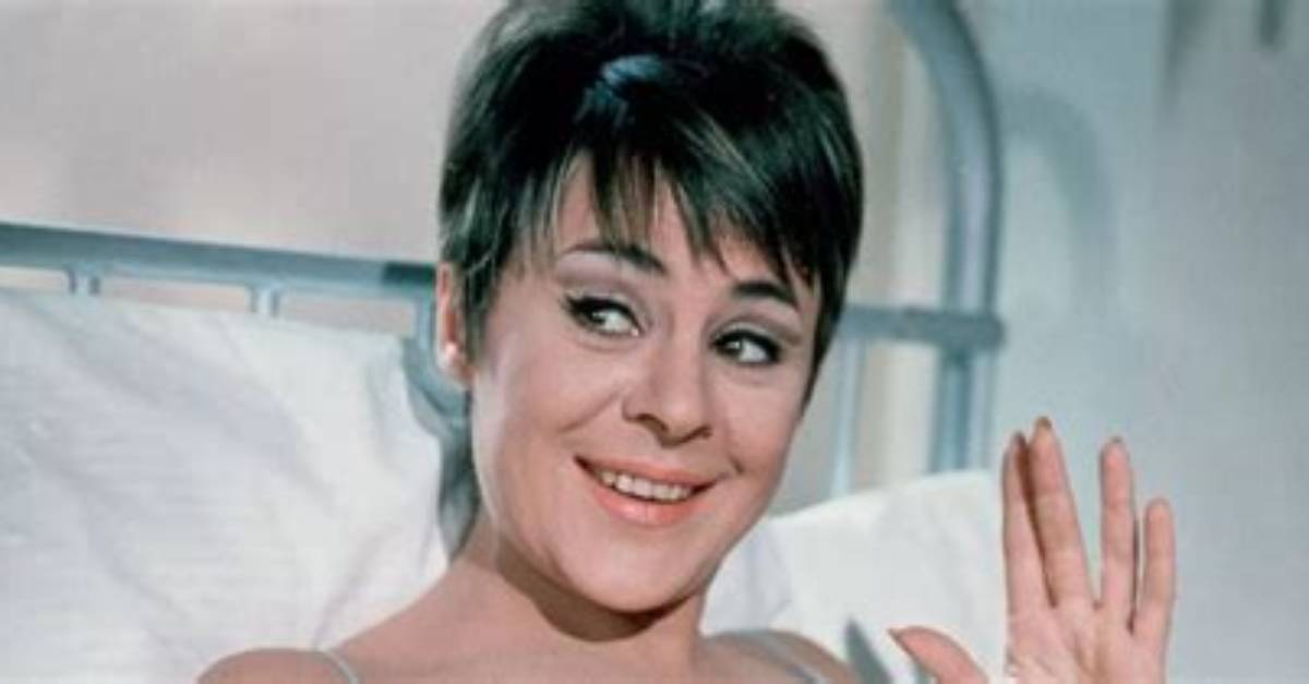 Dilys Laye Net Worth