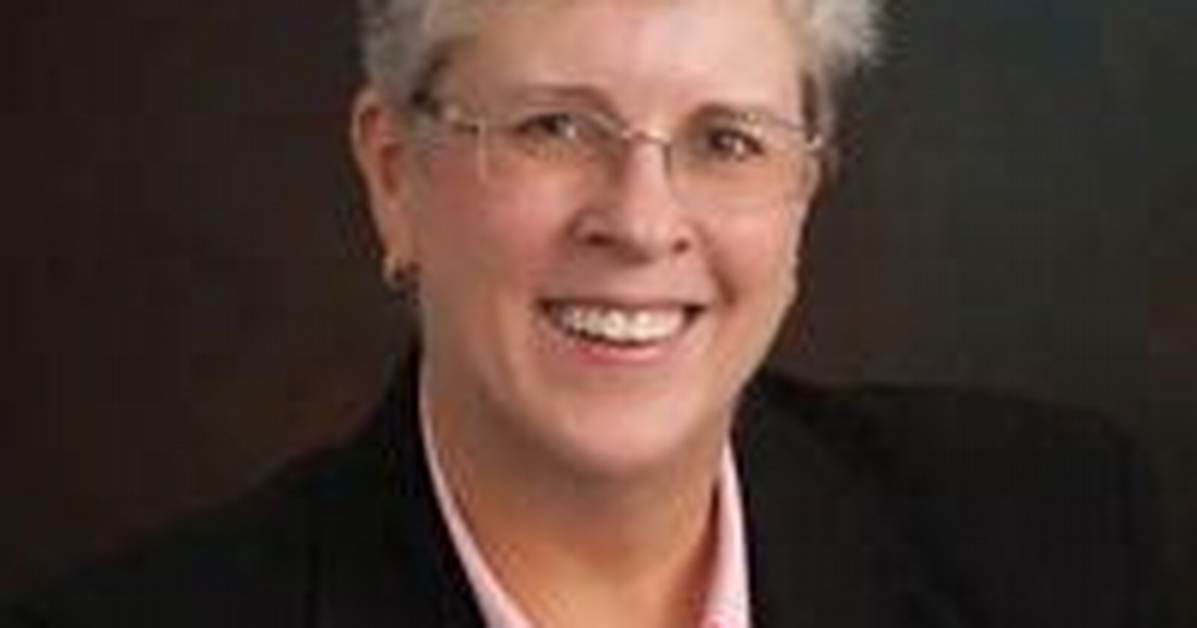 Dixie Harms – Clive, Ia