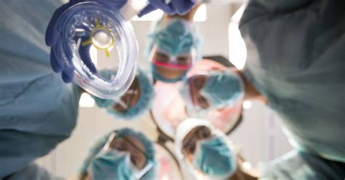 Do Anesthesiologists Scrub in?
