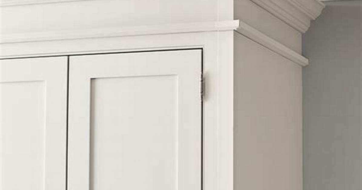 Do Cabinets Need Crown Molding