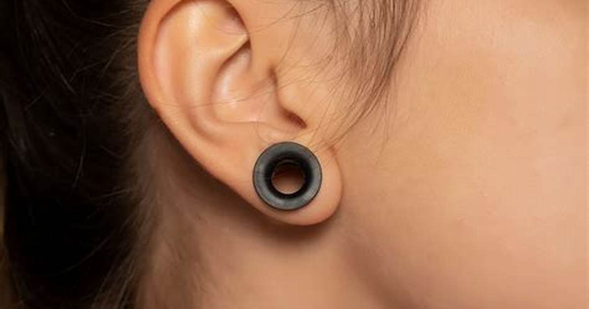 Do Earrings Stretch Your Ears?