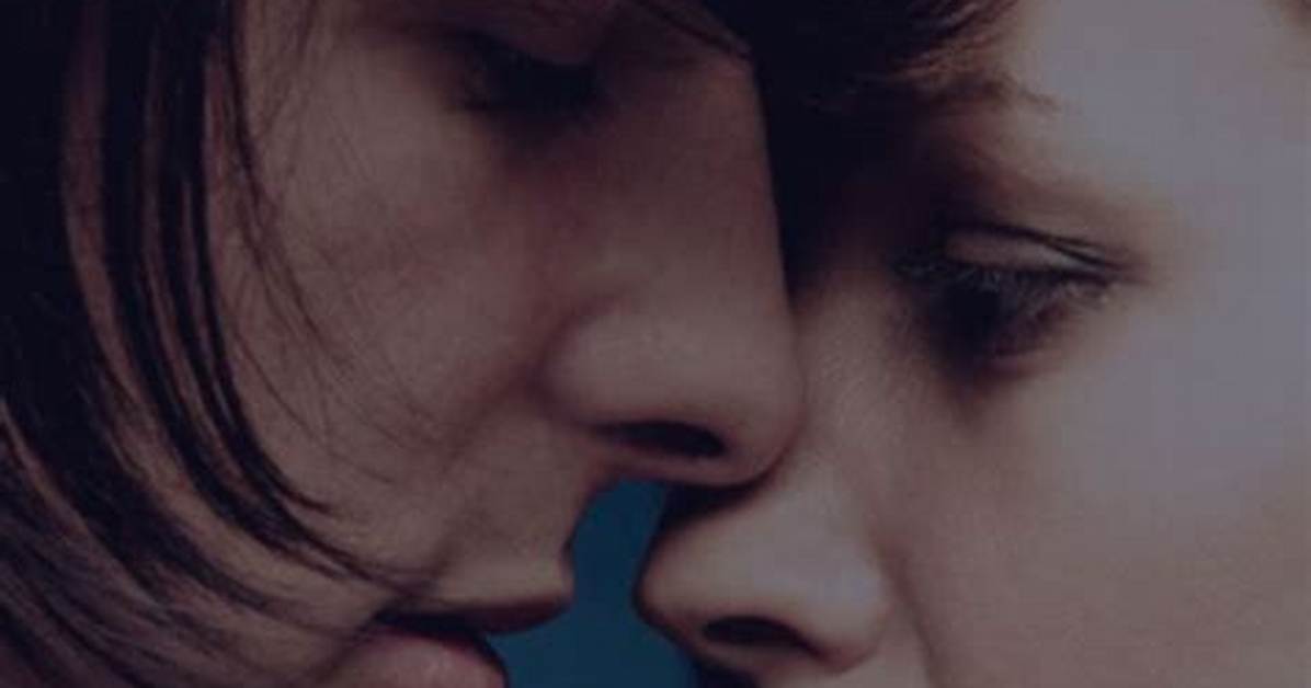 Do Guys Become Distant When They Like You?