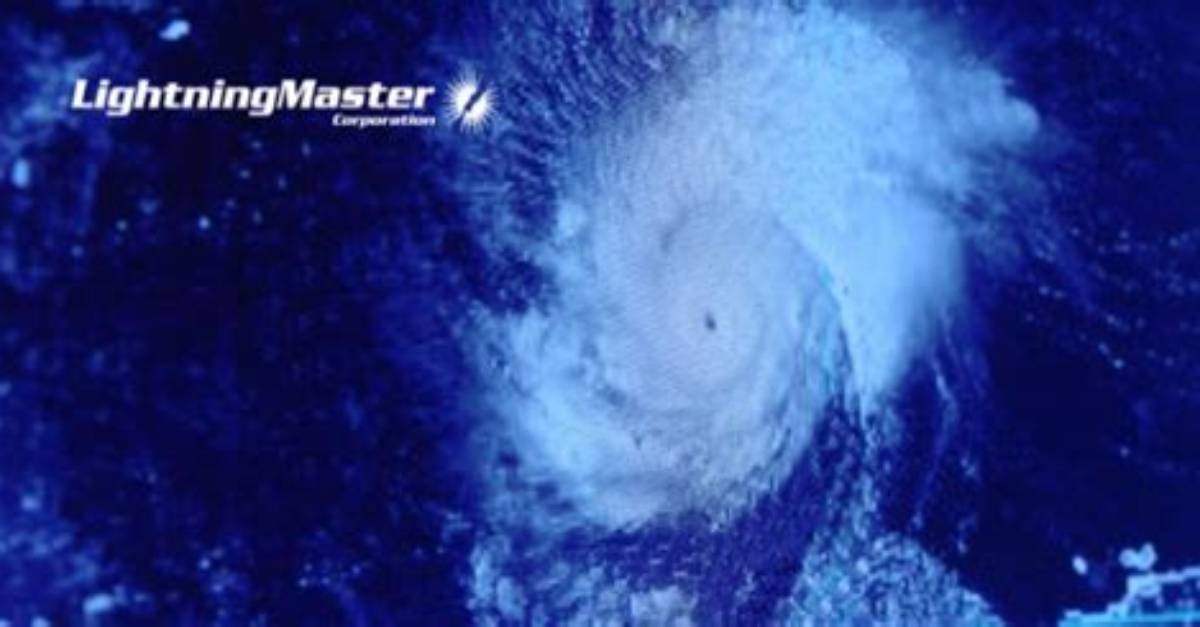 Do Hurricanes Have Lightning?