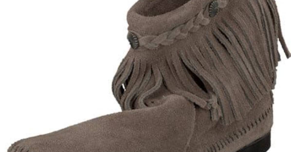 Do Moccasins Run Small?