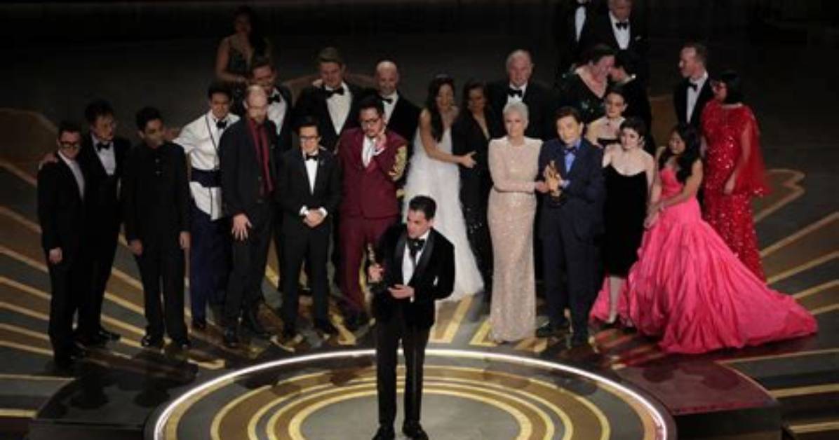 Do Movies Win Oscars?